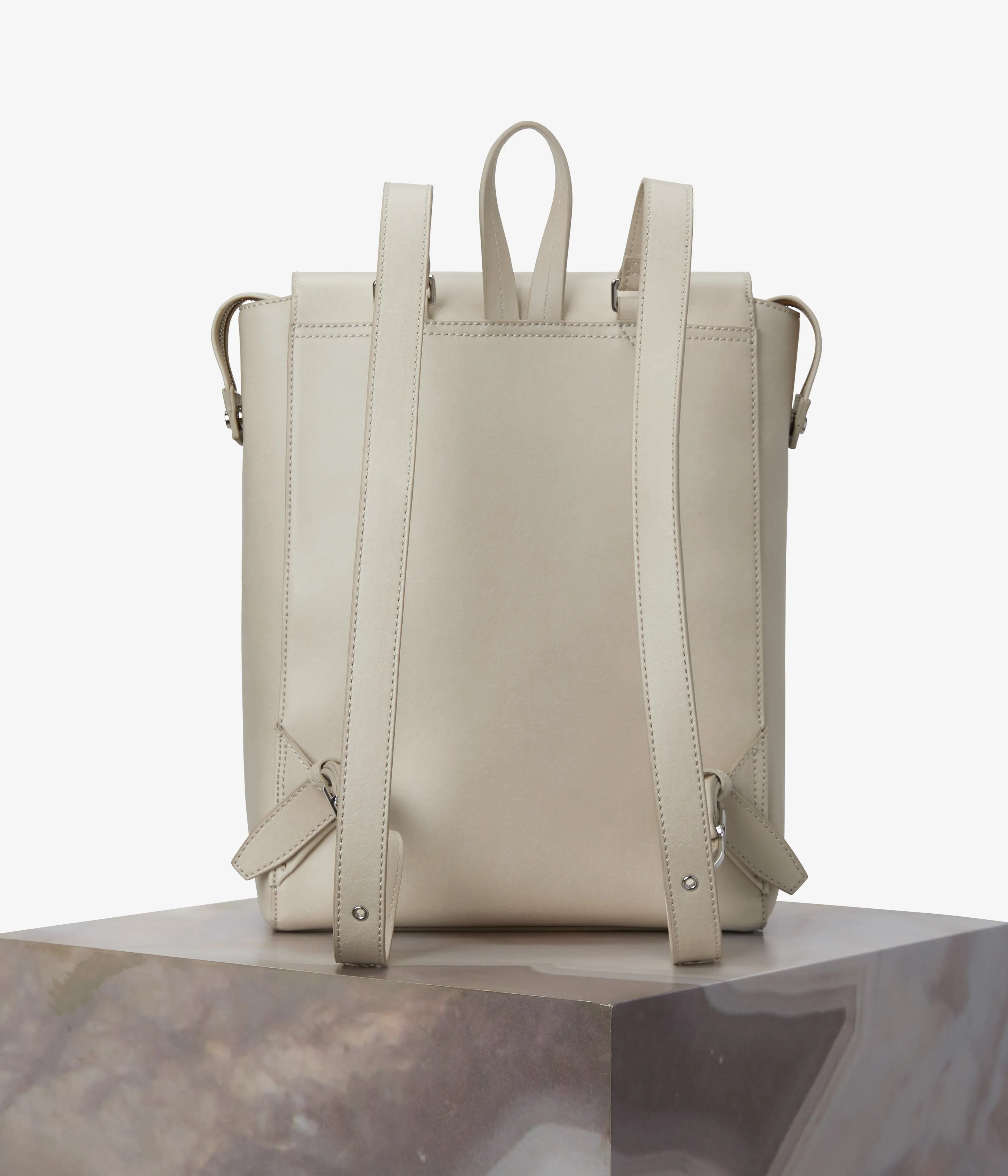 IDZEL Vegan Flap Over Backpack - Vintage