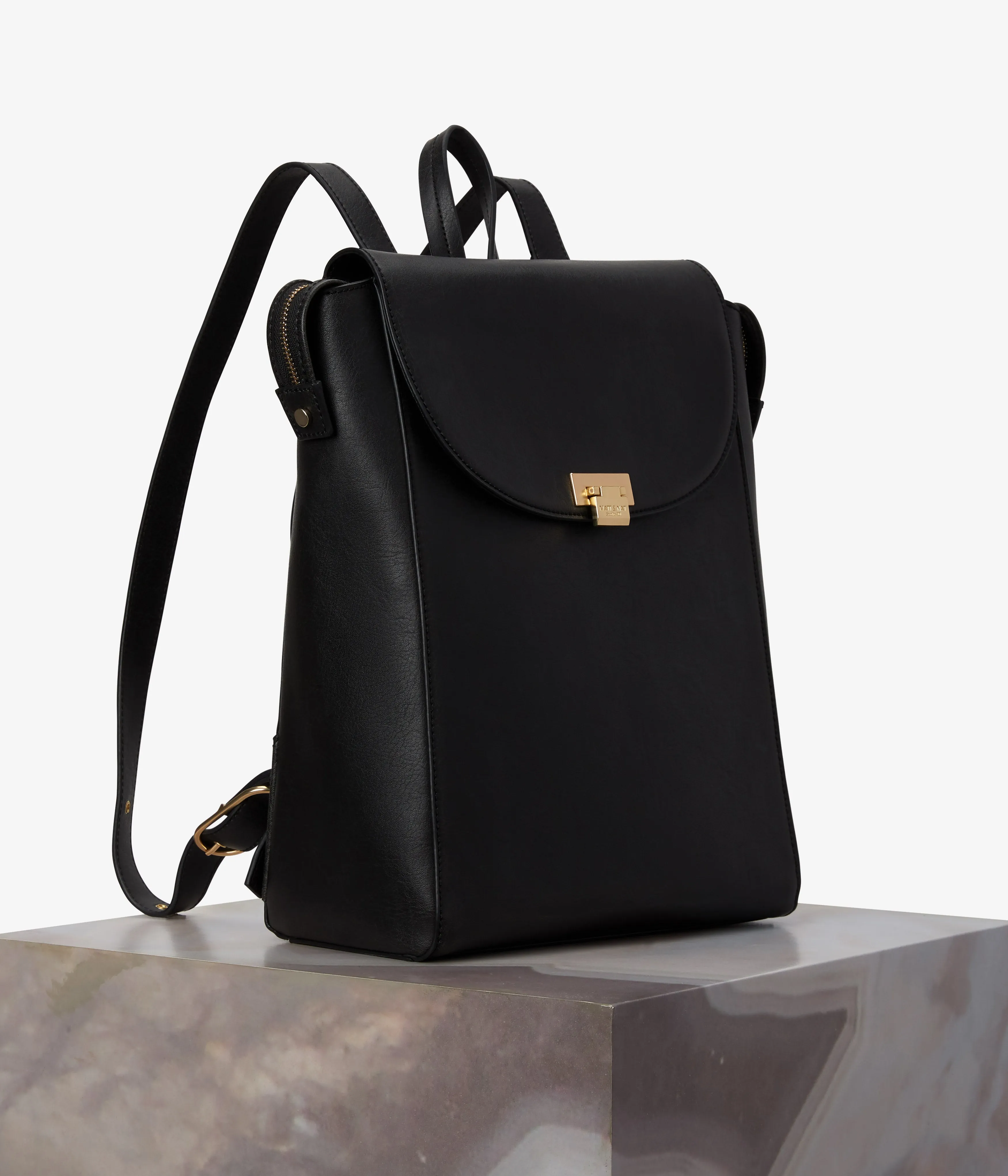 IDZEL Vegan Flap Over Backpack - Vintage