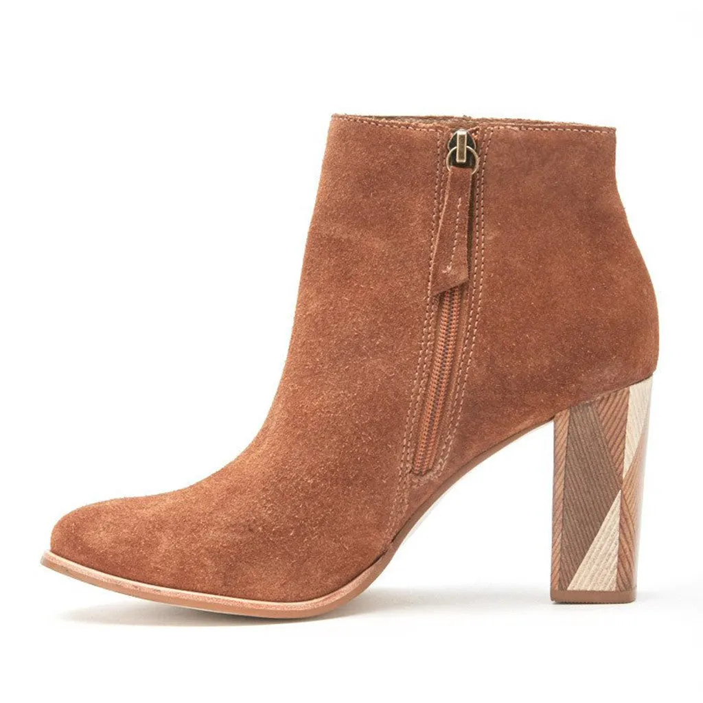 Matisse Women's Metric Boot in Fawn