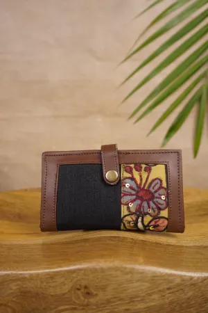 Mini Magnetic Button Purse