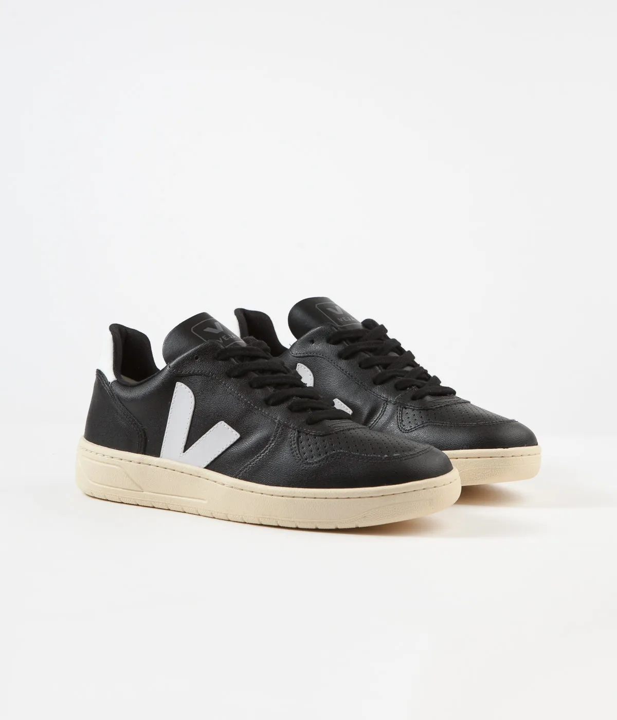 Veja V-10 CWL Shoes - Black / White / Butter Sole