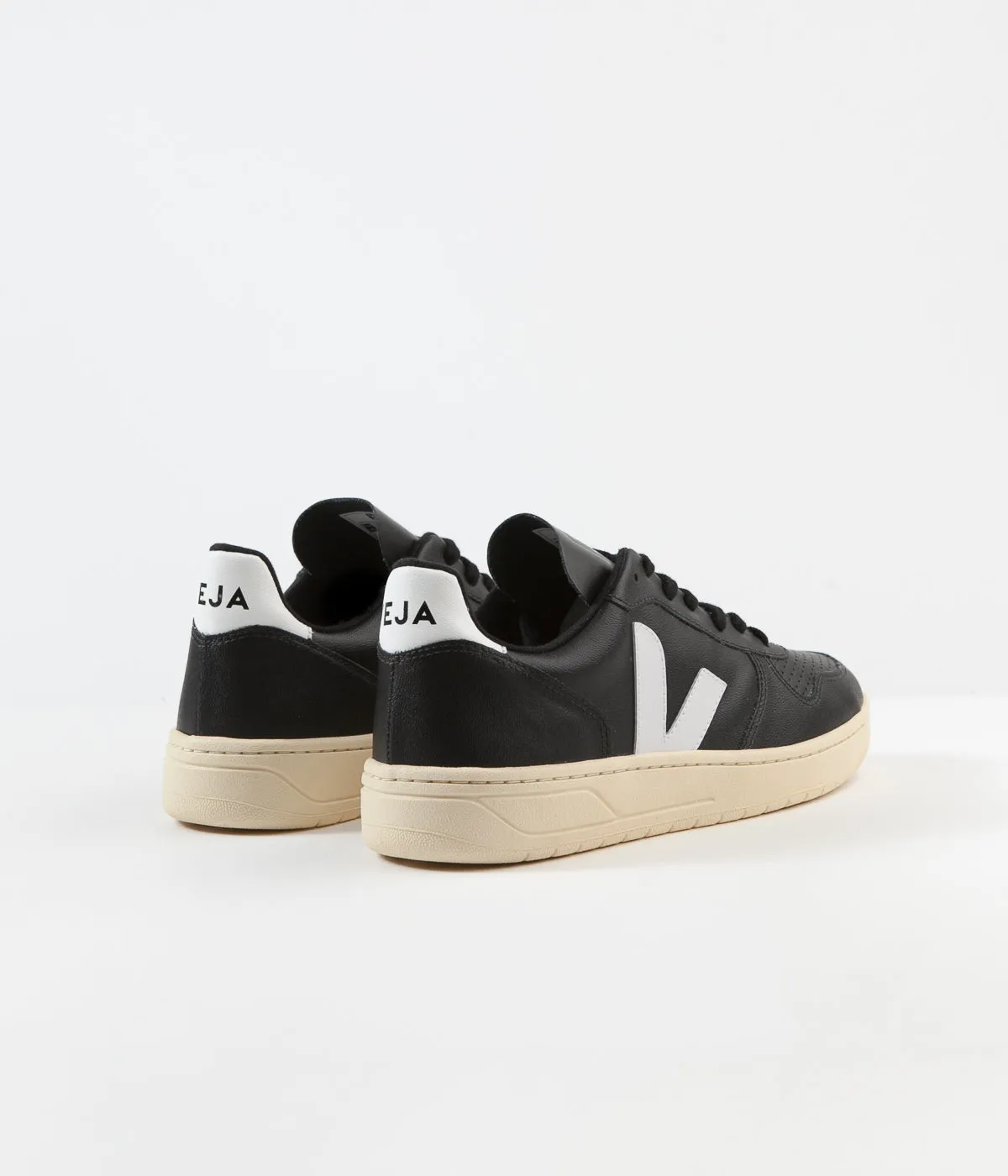 Veja V-10 CWL Shoes - Black / White / Butter Sole